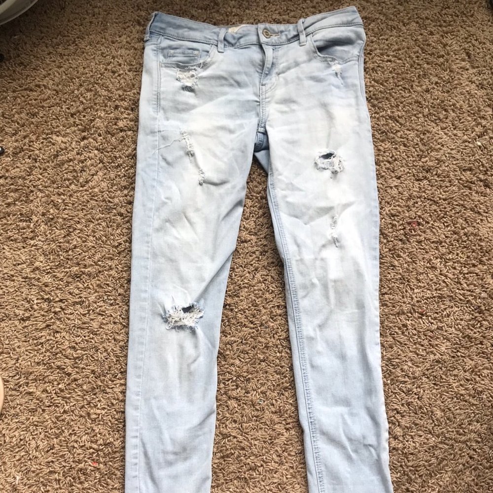 Hollister Ripped Skinny Jeans